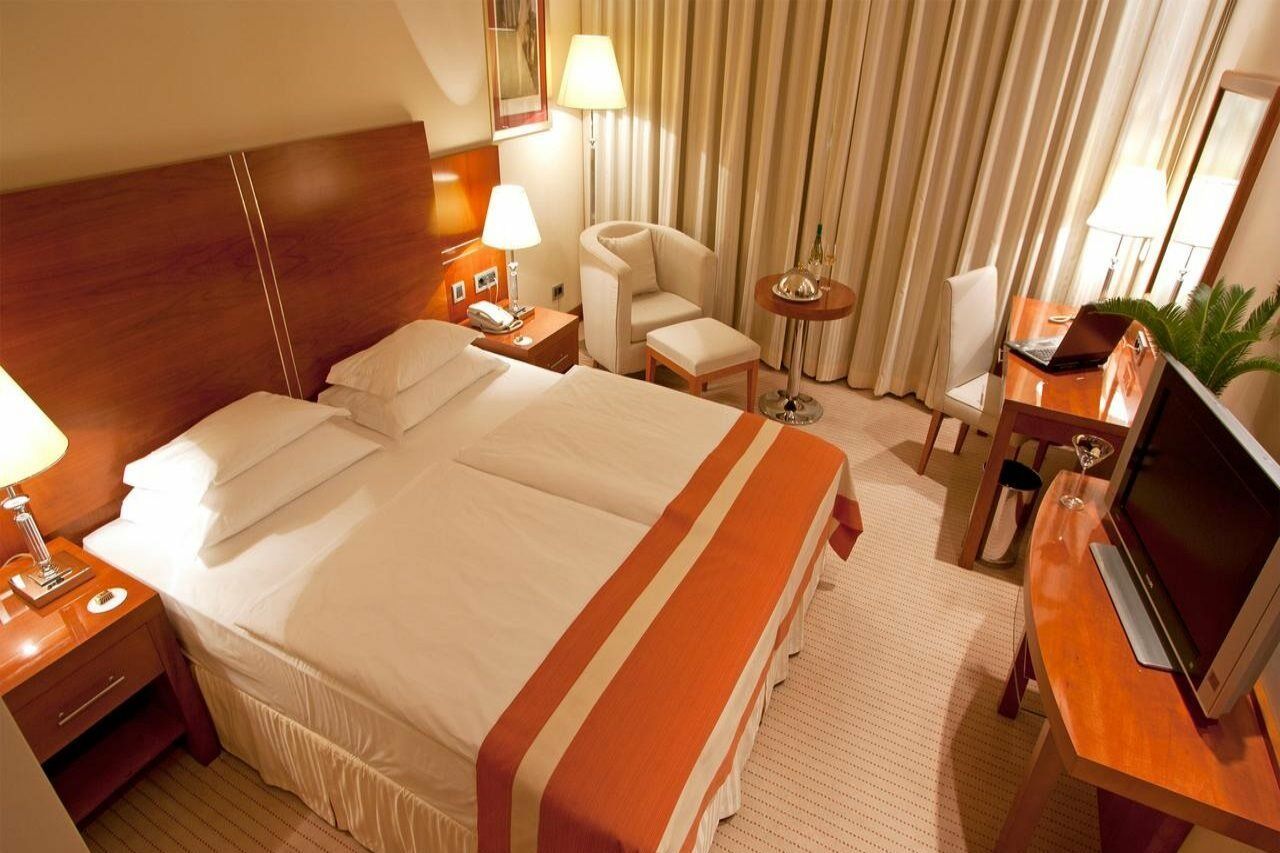 Antunovic Hotel